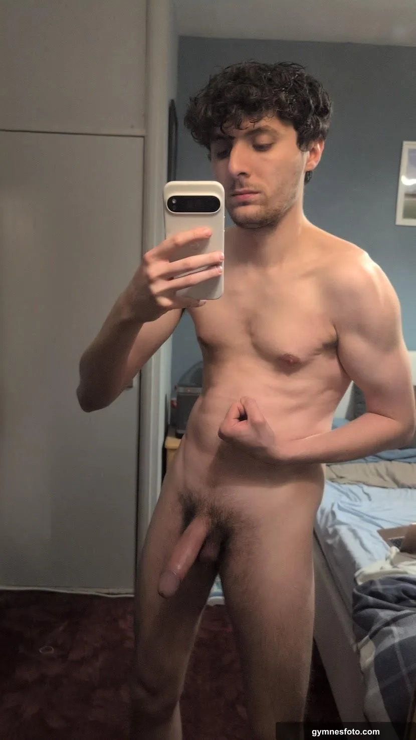 Bite my biceps (m)
