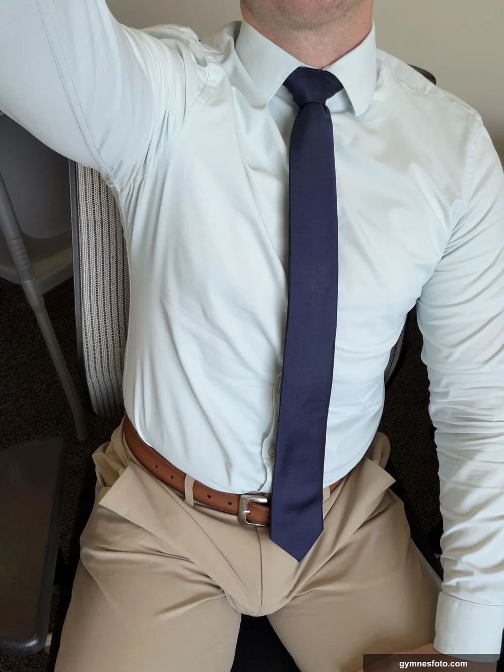 32 bi office bulge