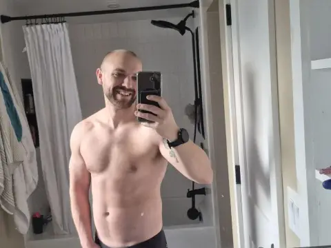 Any lonely house wifes looking for a married man?